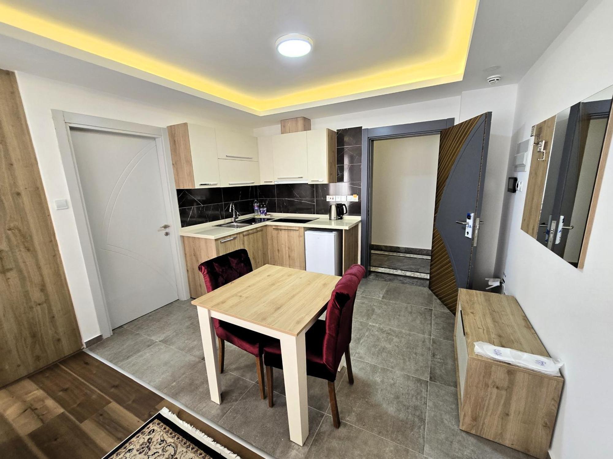 Nurel Shark Residence Kyrenia  Bagian luar foto