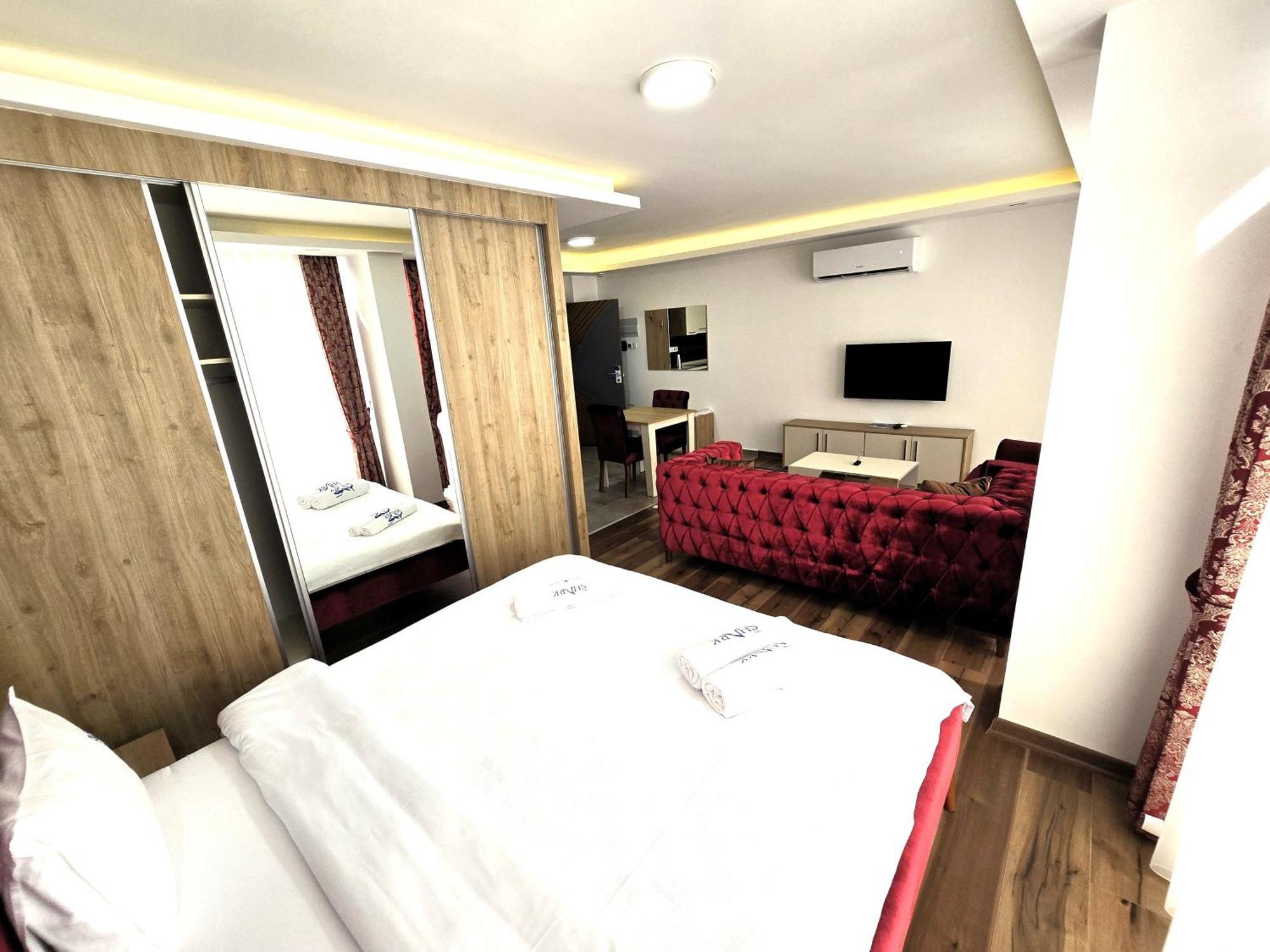 Nurel Shark Residence Kyrenia  Bagian luar foto