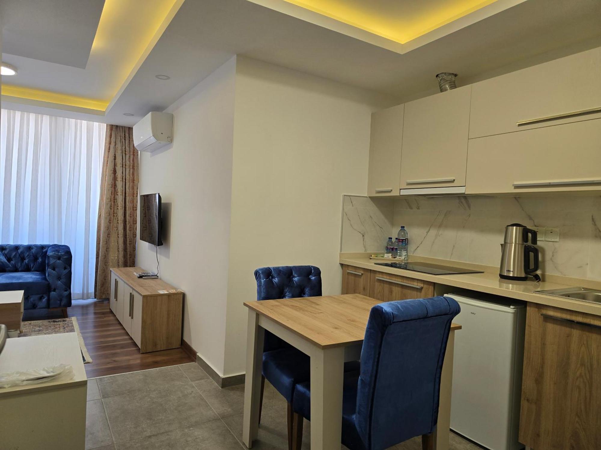 Nurel Shark Residence Kyrenia  Bagian luar foto