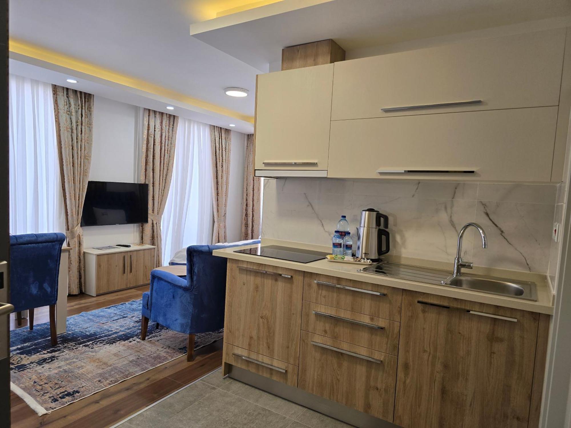 Nurel Shark Residence Kyrenia  Bagian luar foto