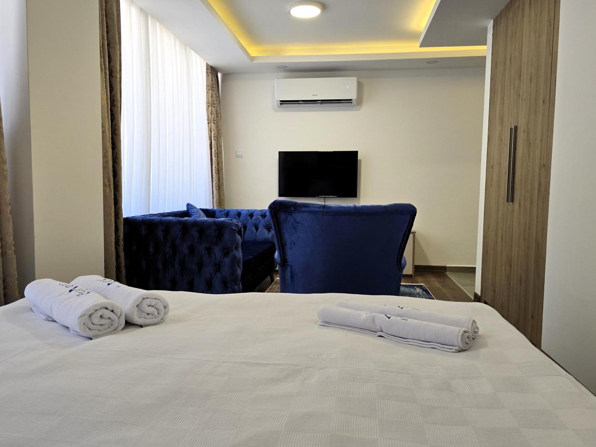 Nurel Shark Residence Kyrenia  Bagian luar foto
