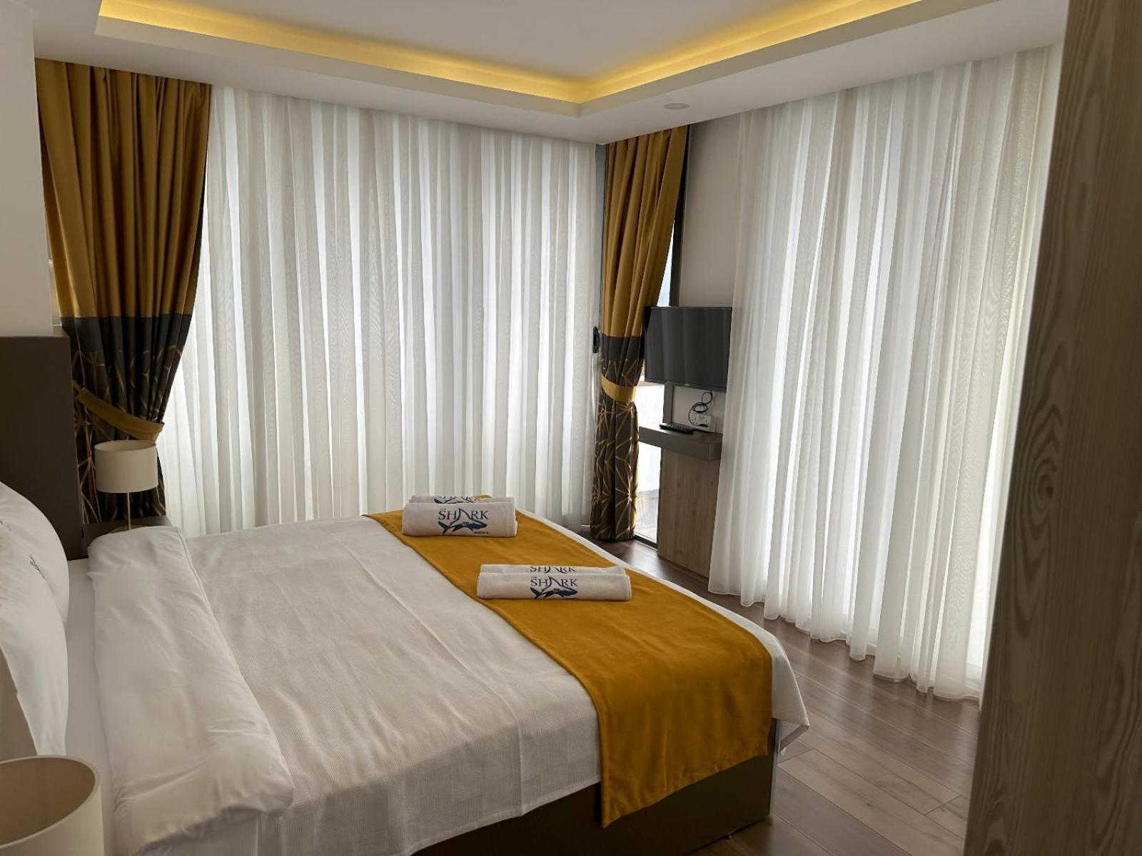 Nurel Shark Residence Kyrenia  Bagian luar foto