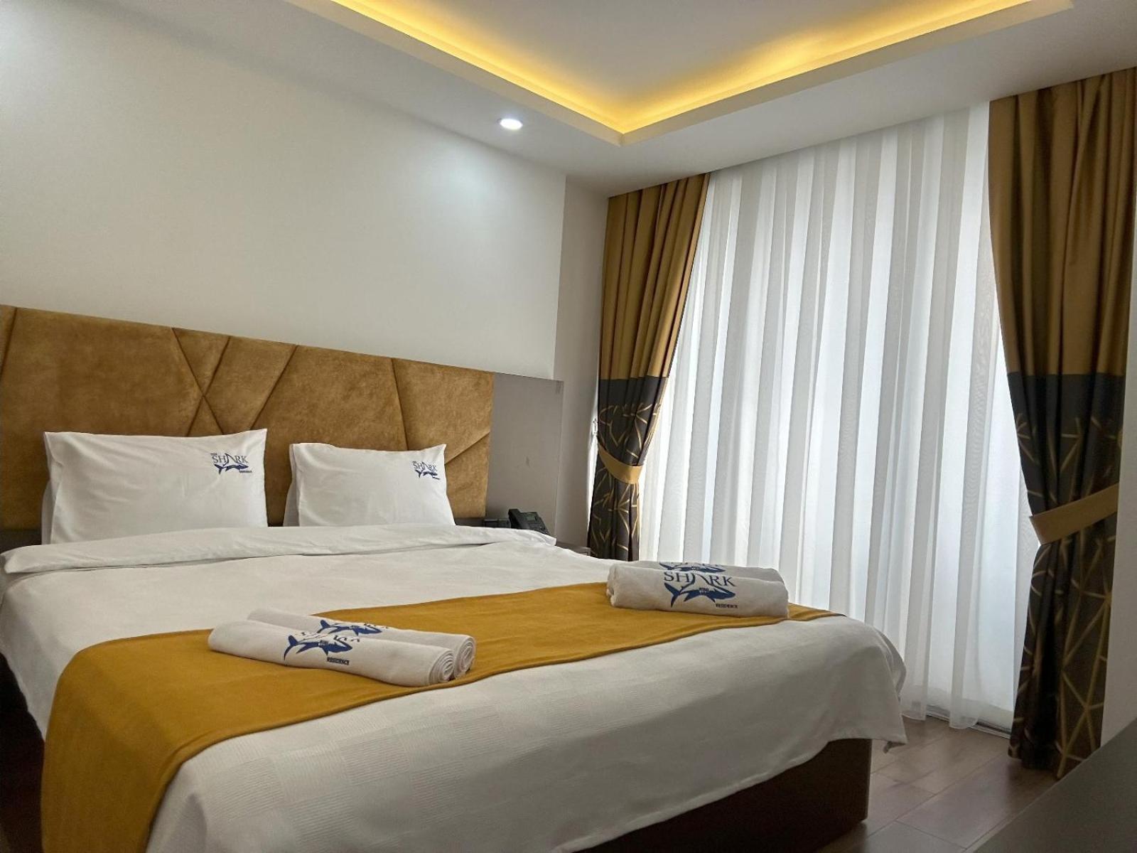 Nurel Shark Residence Kyrenia  Bagian luar foto