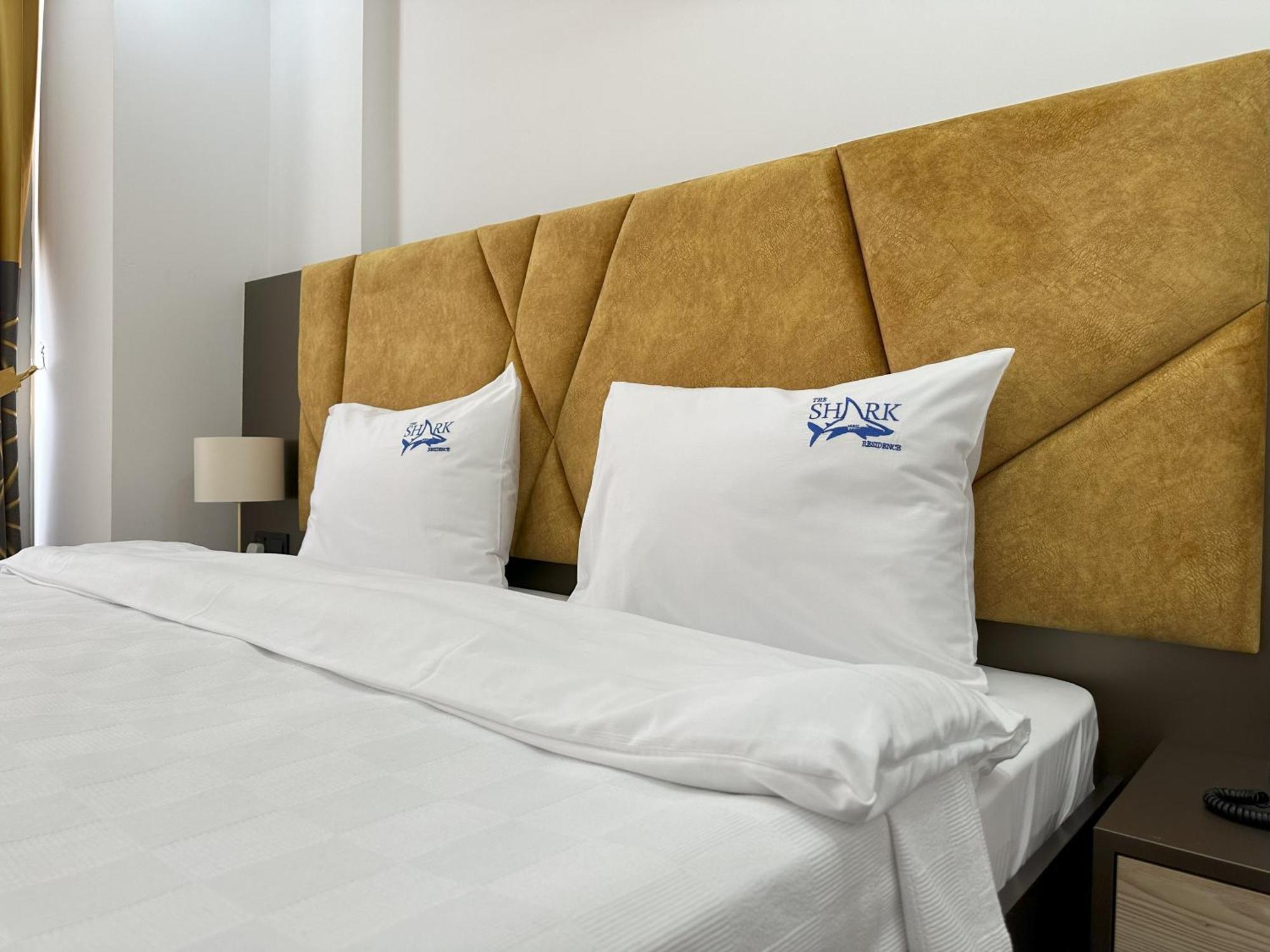 Nurel Shark Residence Kyrenia  Bagian luar foto